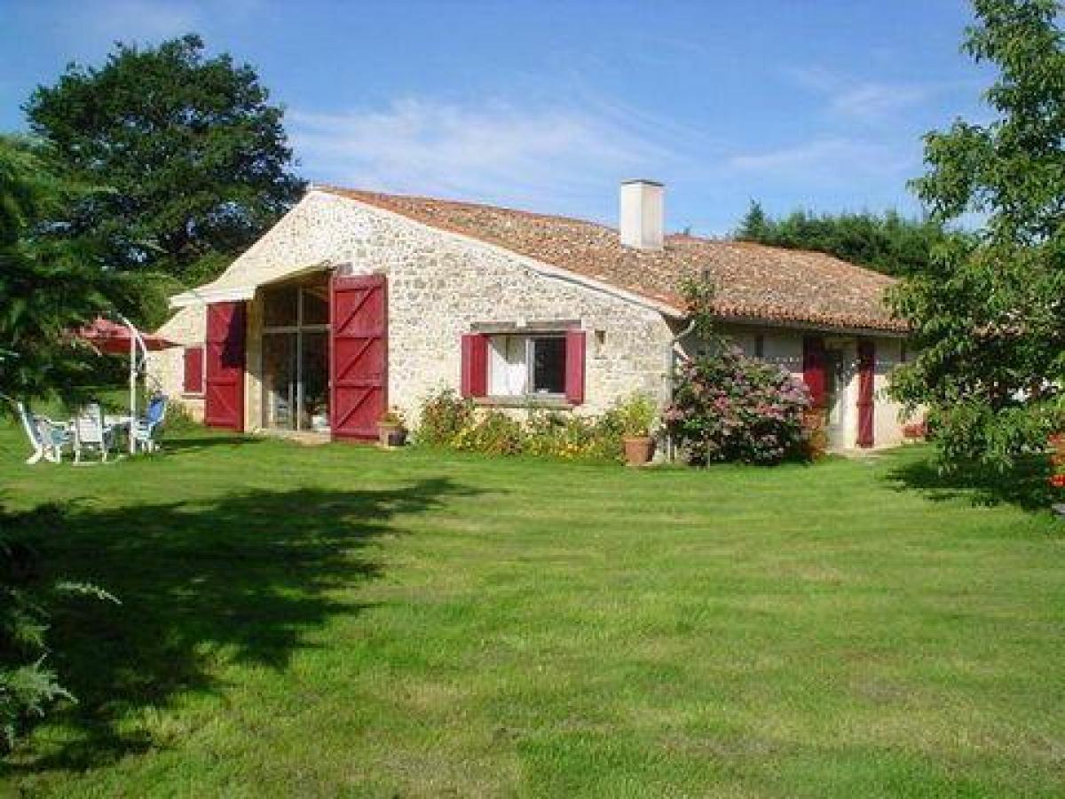 Quinta T4 em Lusignan, France N.º 19502