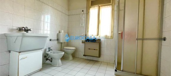 Casa de 6 dormitorios en Rio Saliceto, Italy No. 60296 18