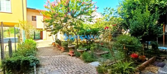 Casa de 6 dormitorios en Rio Saliceto, Italy No. 60296 3