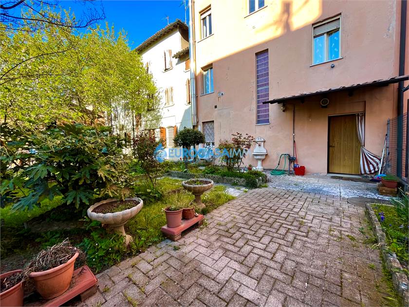 Casa de 6 dormitorios en Rio Saliceto, Italy No. 60296