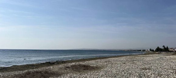 3 bedrooms Townhouse in Pervolia, Cyprus No. 26294 3