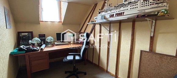 Casa de 6 dormitorios en Pont-de-Metz, France No. 276816 15