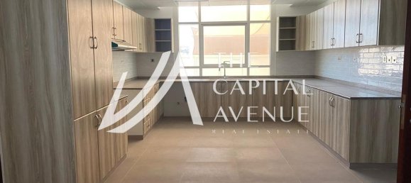 6 chambres Villa à Khalifa City, UAE No. 23315 6