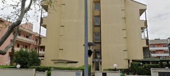 4 bedrooms Apartment in Francavilla al Mare, Italy No. 333437 4