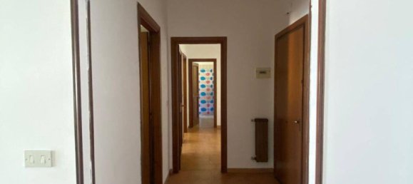 4 bedrooms Apartment in Francavilla al Mare, Italy No. 333437 10