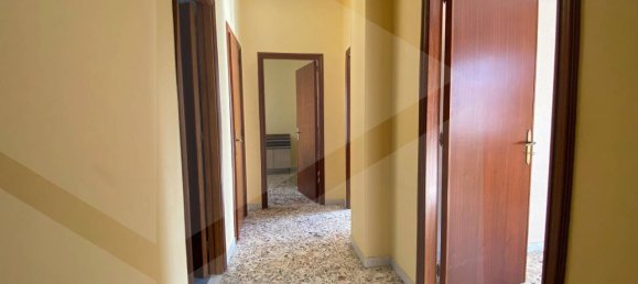4 bedrooms Apartment in San Severo, Italy No. 24658 6