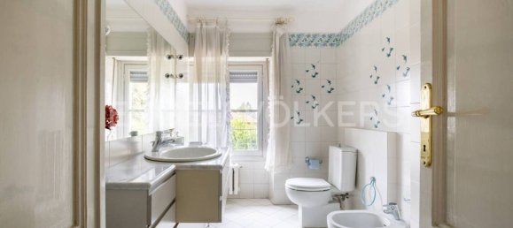 5 Schlafzimmer Villa in Varese, Italy, Nr. 103896 15