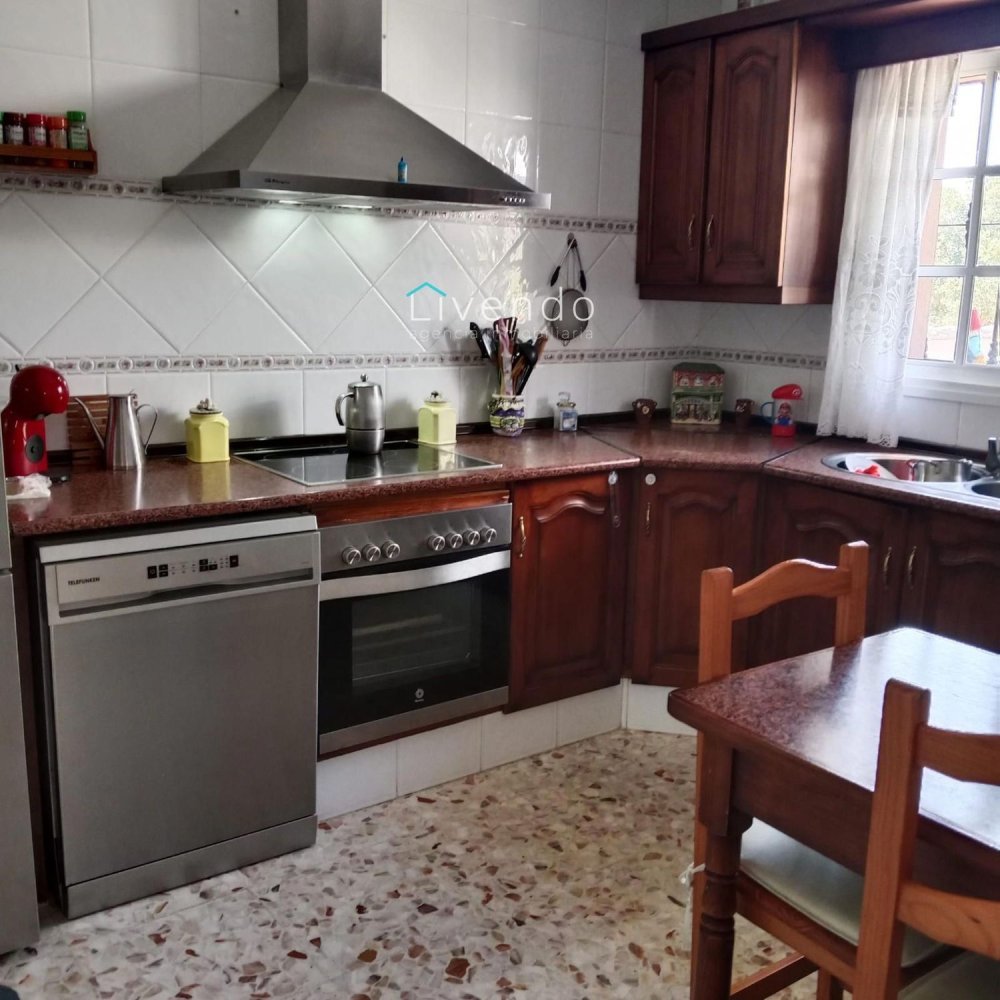 4 bedrooms House in Cadiz, Spain No. 233719