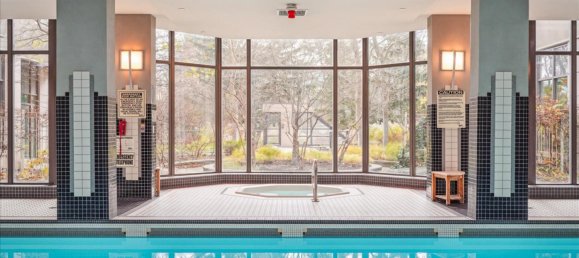 2 bedrooms Condo in Ontario, Canada No. 1167 10