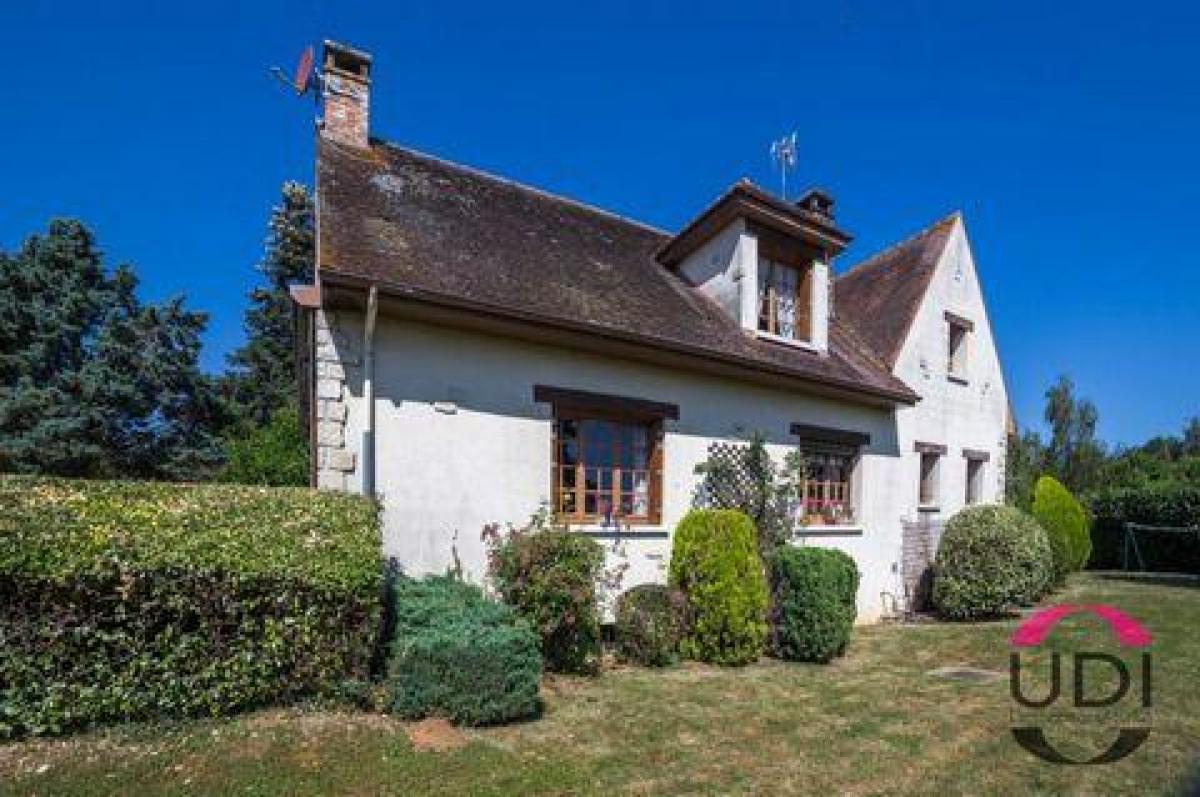Casa de 5 dormitorios en Champcueil, France No. 28913
