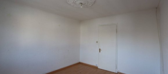 Casa de 3 dormitorios en Village-Neuf, France No. 74897 11