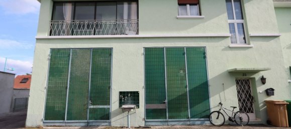 Casa de 3 dormitorios en Village-Neuf, France No. 74897 22