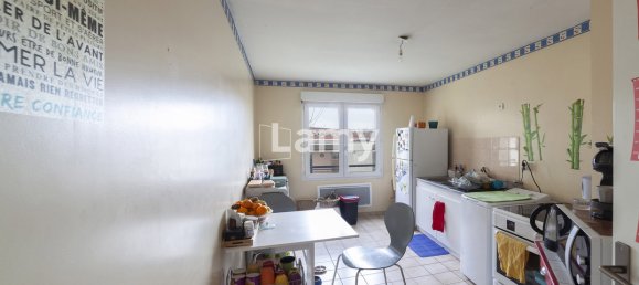 Apartamento de 2 dormitorios en Besancon, France No. 41259 5