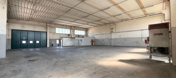 580m² Warehouse in San Bonifacio, Italy No. 375561 2