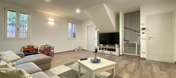 2 bedrooms House in Pioltello, Italy No. 146417 4