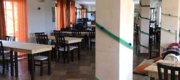 716m² Commercial property in Velletri, Italy No. 201110 2