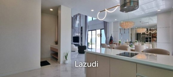 4 bedrooms Villa in Pattaya, Thailand No. 26130 9