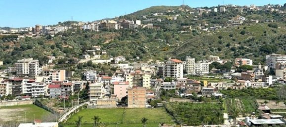 4 Schlafzimmer Wohnung in Reggio Calabria, Italy, Nr. 354030 9