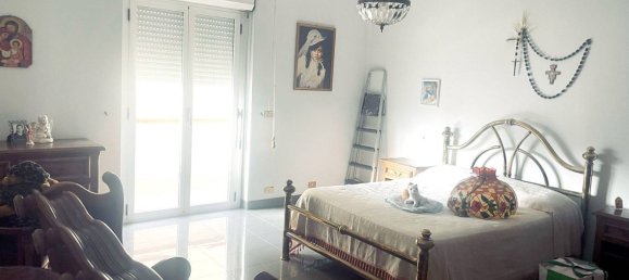 4 Schlafzimmer Wohnung in Reggio Calabria, Italy, Nr. 354030 6