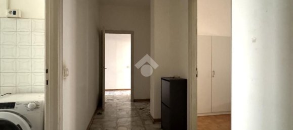 3 rooms Apartment in Parma, Italy No. 284223 21