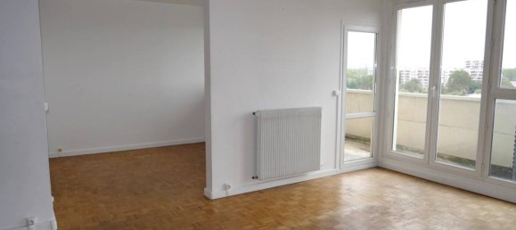 3 bedrooms Apartment in Villeneuve-la-Garenne, France No. 173492 2