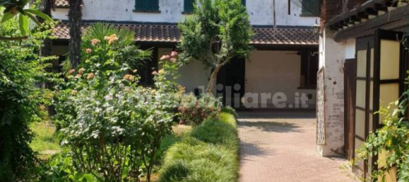 4 bedrooms Villa in Torre de' Picenardi, Italy No. 127479 4