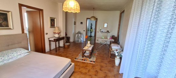 Дом с 5 комнатами в Сальсомаджоре Терме, Италия № 267553 11