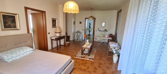 Дом с 5 комнатами в Сальсомаджоре Терме, Италия № 267553 10