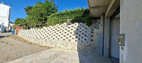 Дом с 5 комнатами в Сальсомаджоре Терме, Италия № 267553 2