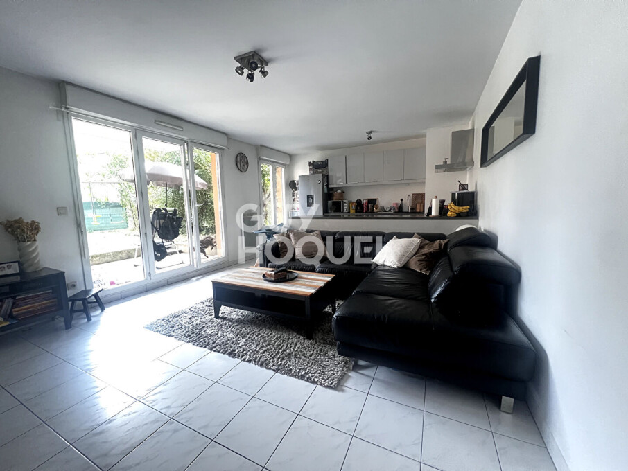 2 Schlafzimmer Wohnung in Les Pavillons-sous-Bois, France, Nr. 317929