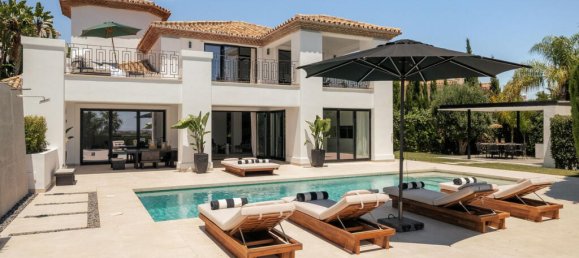 5 bedrooms Villa in Marbella, Spain No. 276687 16