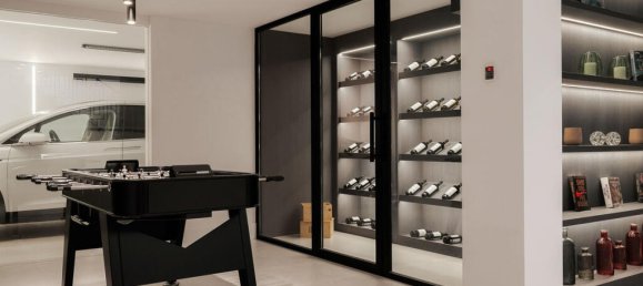 5 bedrooms Villa in Marbella, Spain No. 276687 5