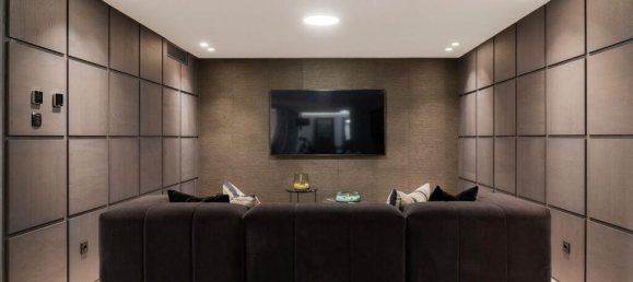 5 bedrooms Villa in Marbella, Spain No. 276687 10