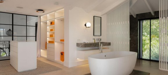 5 bedrooms Villa in Marbella, Spain No. 276687 8