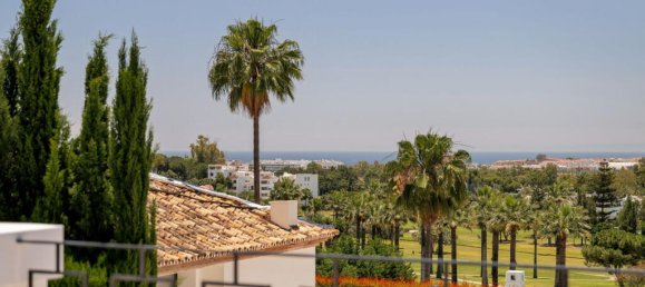 5 bedrooms Villa in Marbella, Spain No. 276687 18