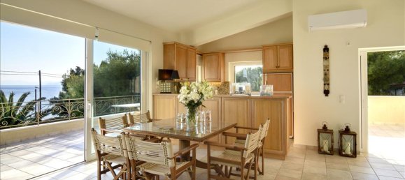 6 bedrooms Villa in Megara, Greece No. 5808 9