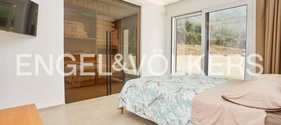 12 rooms Villa in Castellammare del Golfo, Italy No. 80468 6