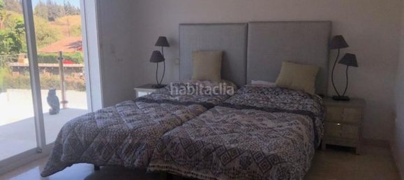 5 bedrooms Villa in Marbella, Spain No. 64299 7