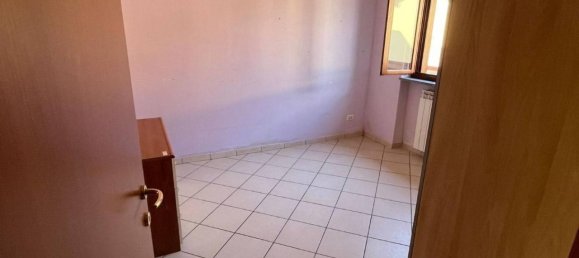 3 rooms Apartment in Vidigulfo, Italy No. 157553 5