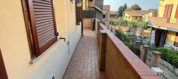 3 rooms Apartment in Vidigulfo, Italy No. 157553 16