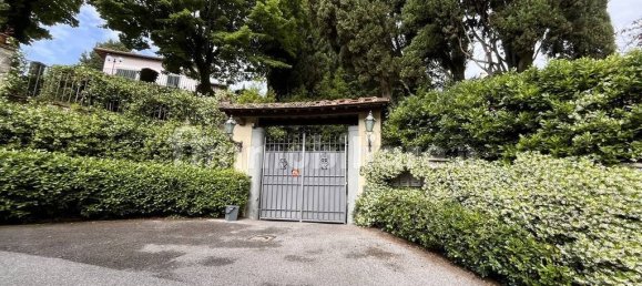 4 bedrooms Villa in Florence, Italy No. 325094 3