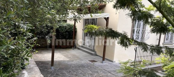 4 bedrooms Villa in Florence, Italy No. 325094 14