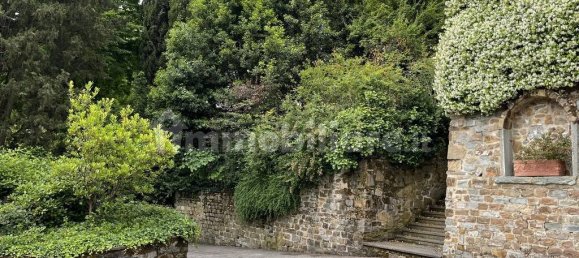 4 bedrooms Villa in Florence, Italy No. 325094 7