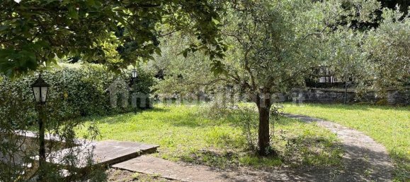 4 bedrooms Villa in Florence, Italy No. 325094 20