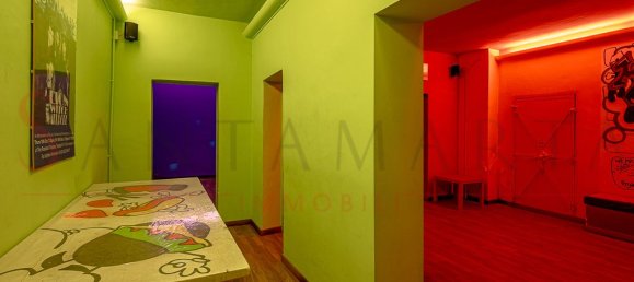 2 bedrooms Apartment in Milan, Italy No. 243493 19