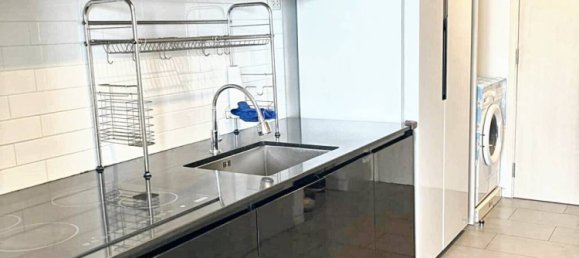 2 bedrooms Condo in Bangkok, Thailand No. 23826 9