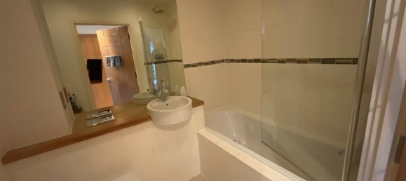 1 bedroom Apartment in Walthamstow, United Kingdom No. 4046 9