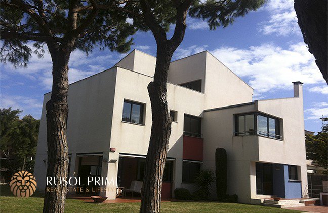 Villa de 5 dormitorios en Gavà, Spain No. 4