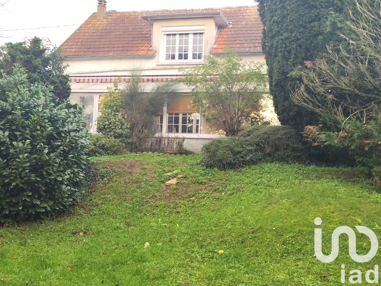 4-salle Maison à Tavers, France No. 229006