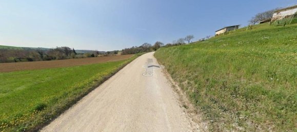 4 bedrooms Apartment in Mogliano, Italy No. 326889 7